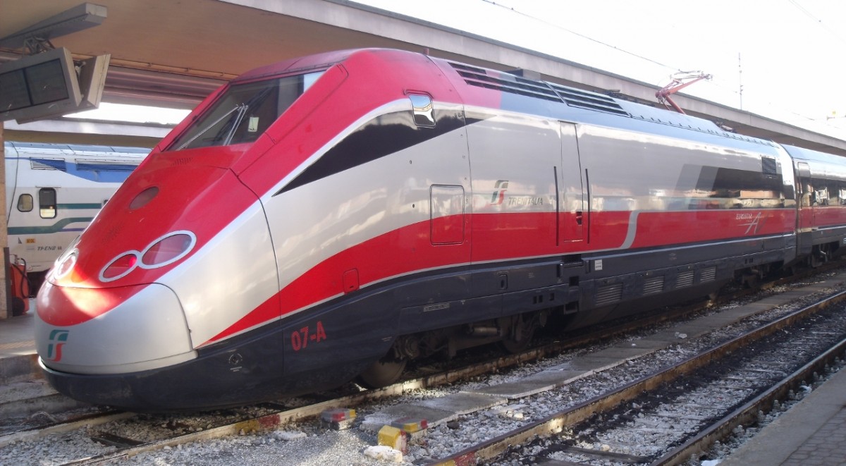 treno_Trenitalia_lgbt_propaganda_gay-1200x661